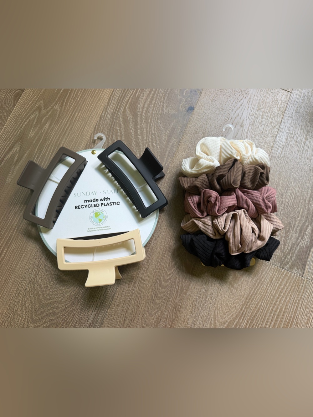 Sunday State Neutral Claw Clip and Scrunchie Set - Black, Brown, Beige, Cream